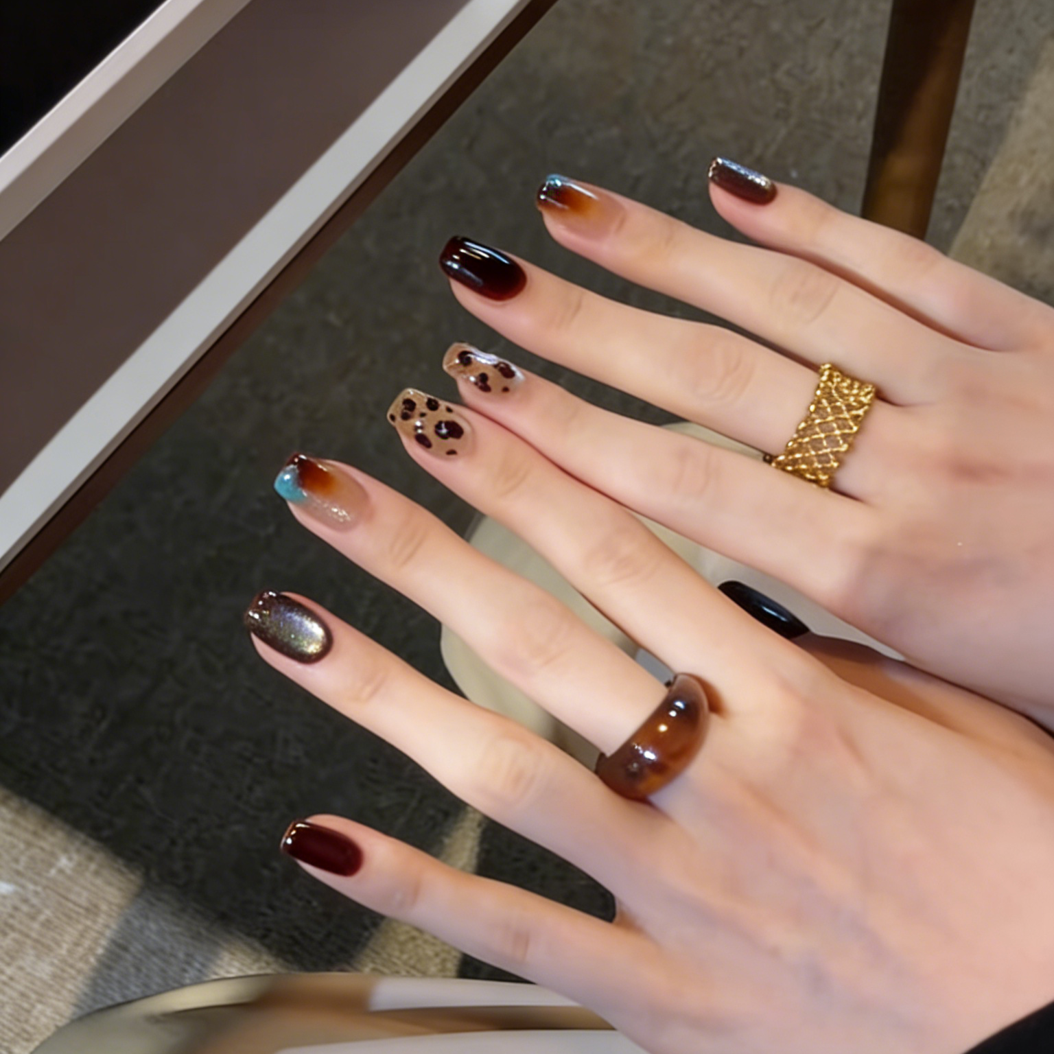 深棕冰雾高级氛围感纯手工穿戴甲