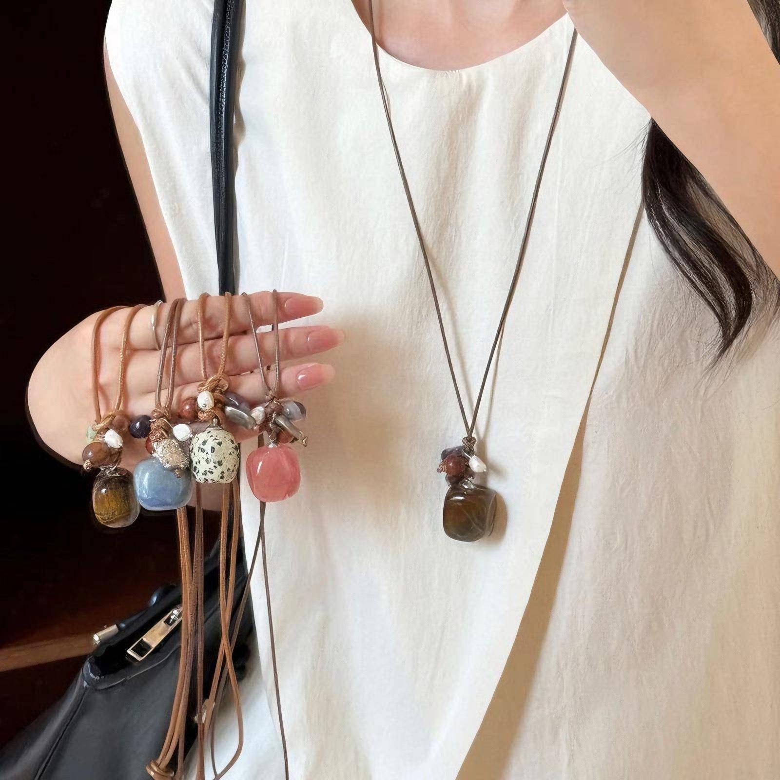 天然石珍珠编织绳项链女复古新中式虎眼石锁骨链长款挂脖斑点配饰