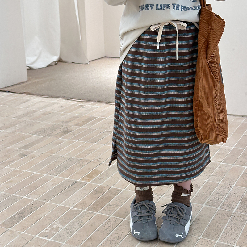 女童秋装新款裙子韩版个性侧开叉半身裙儿童时髦百搭中长款条纹裙