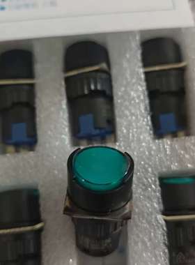 江阴长江电器LA3B-11/10C按钮开关，绿色指示灯，22议价