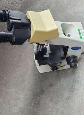 奥林巴斯CX21显微镜，型号CX21FS1，成色如图，实物拍议价