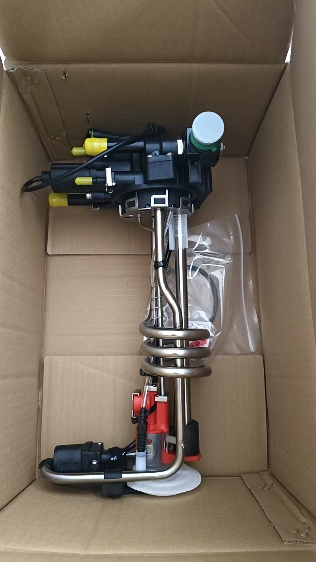 江铃顺达顺威凯运凯威云内尿素箱液位传感器尿素泵尿质量传感原装
