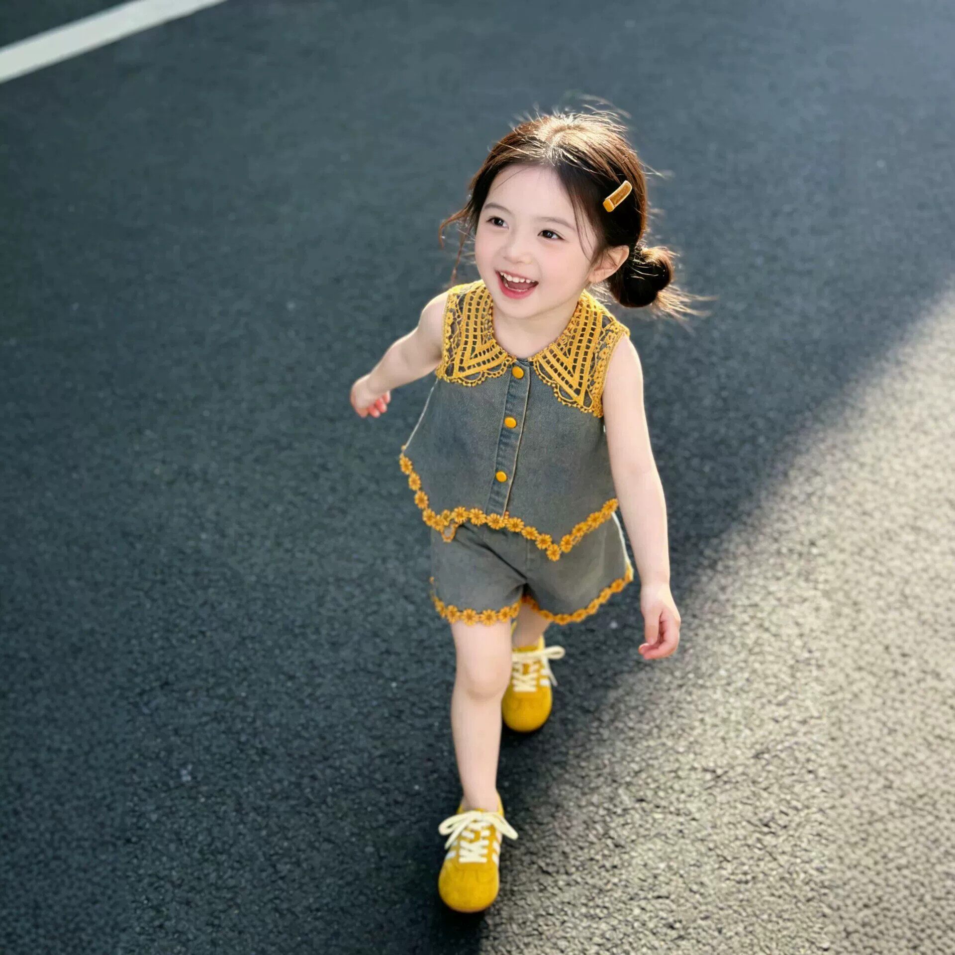 ：韩系女童夏季牛仔套装小雏菊