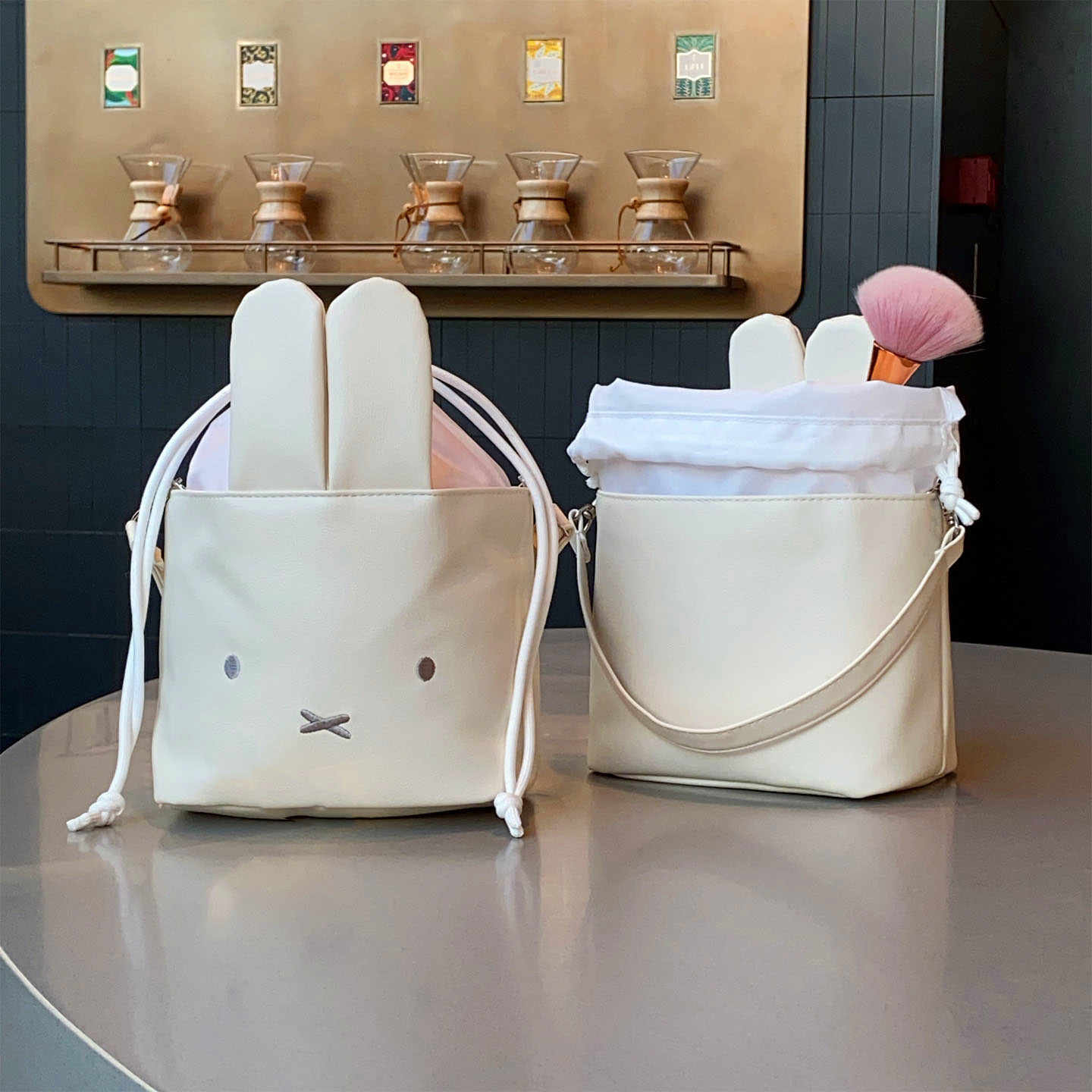 日系可爱兔子pu卡通化妆包手提袋