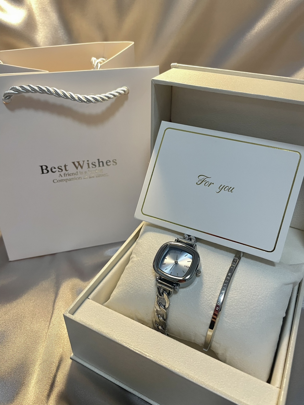 上新u惠！Miro小方糖手表送礼盒