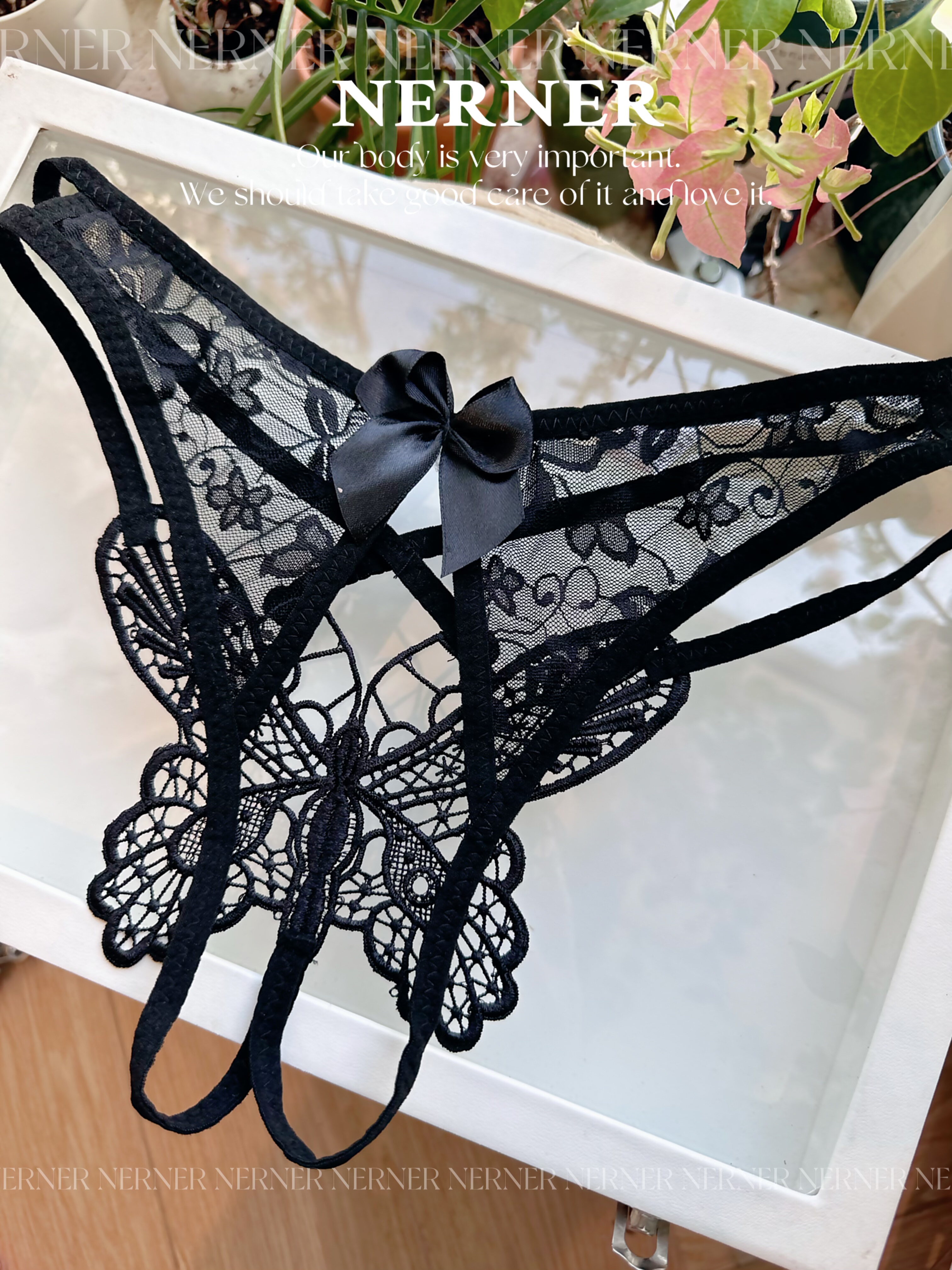 NERNER 让PP更性感*穿上漂亮的蝴蝶蕾丝开裆性感内裤