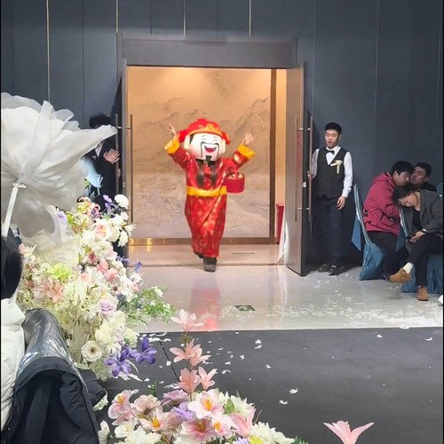 财神爷卡通人偶服新年吉祥物红色