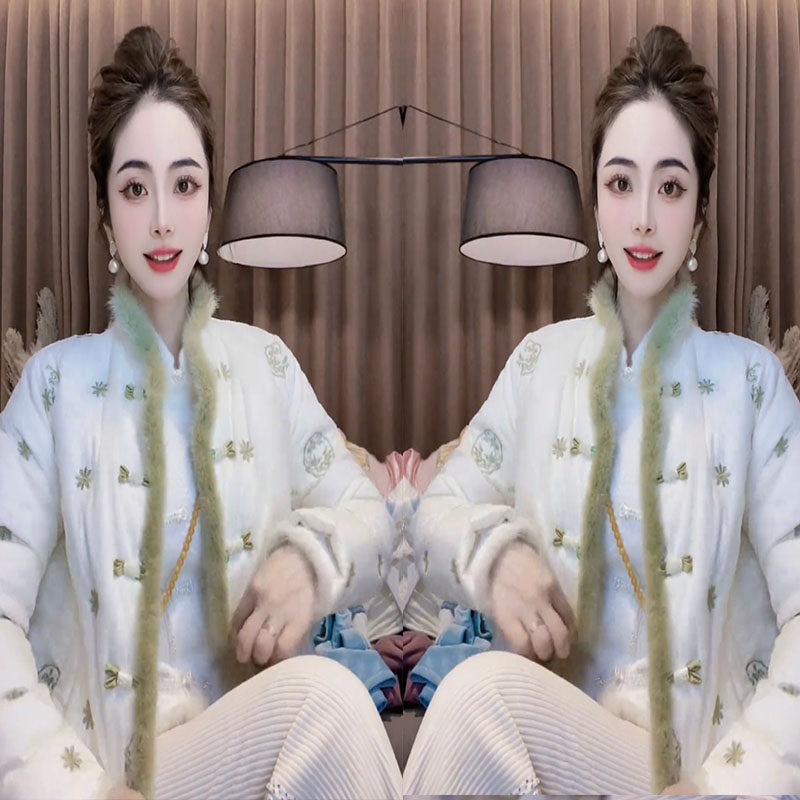 新中式棉服女2024冬新款高级感超好看唐装中国风女装刺绣加厚棉袄