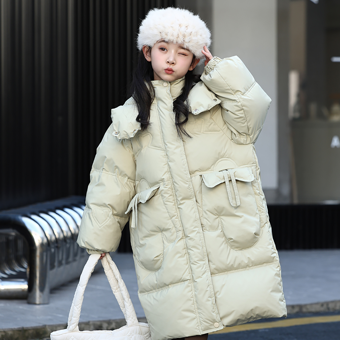 英国DGKP女童羽绒服中长