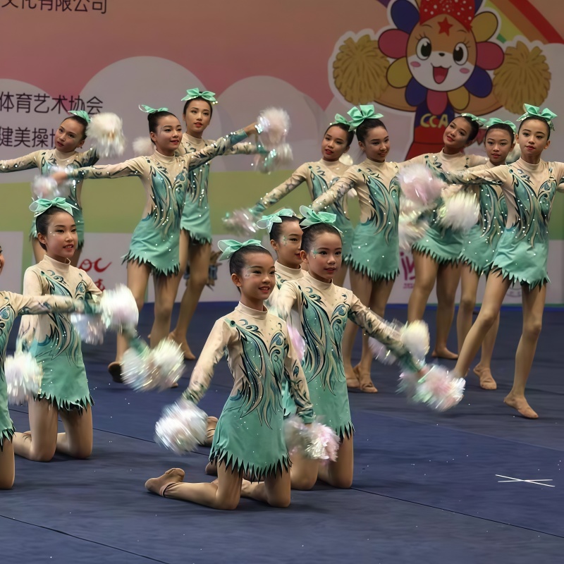 新款专业花球啦啦队比赛服儿童竞技健美艺术体操服装女团体演出服