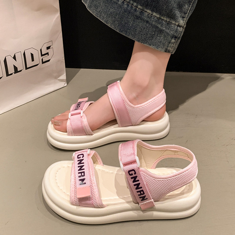 女大童凉鞋女孩夏季2025新款12岁初中生运动外穿大码平底13女生15