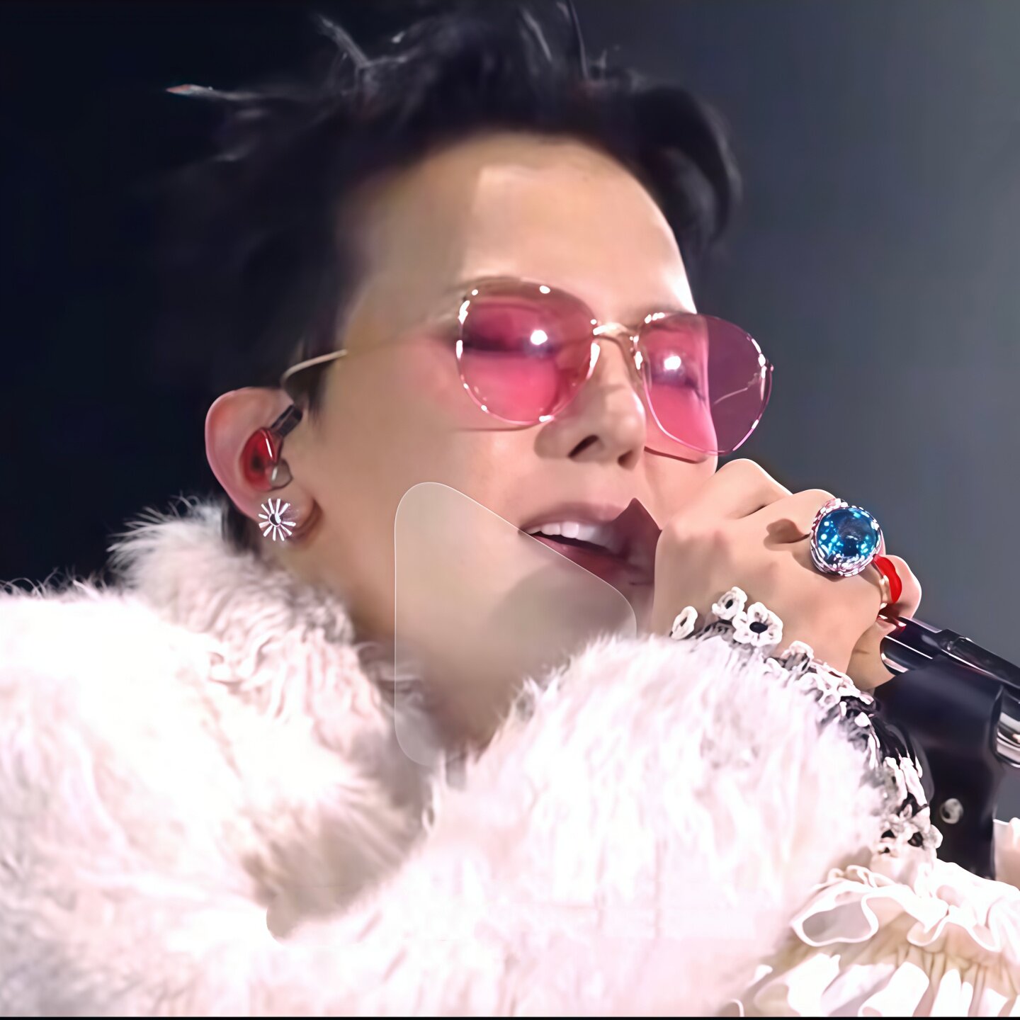 权志龙同款粉色眼镜男潮金丝边2026新款太阳镜女防紫外线浅色墨镜