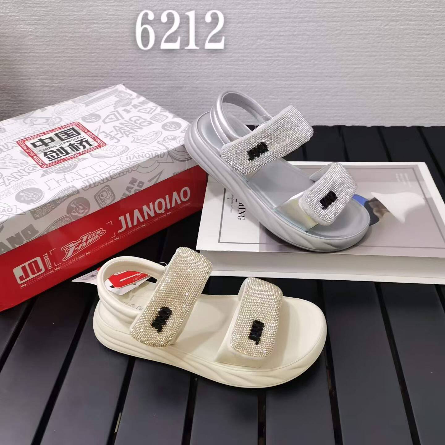 桥家新品公主凉鞋，沙滩凉鞋