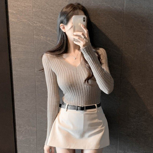 2025秋冬新款韩模感 V领显瘦毛衣 女打底针织上衣长袖套头毛衫女