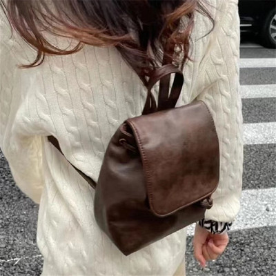 百搭春夏复古女包棕色双肩包