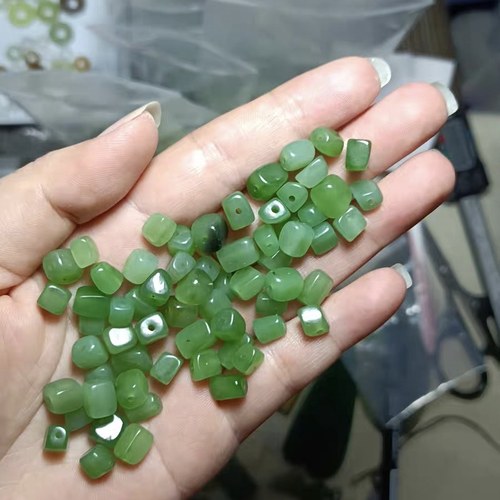 天然碧玉散珠和田玉俄罗斯和田碧玉正阳绿散珠子6串珠手工diy玉石