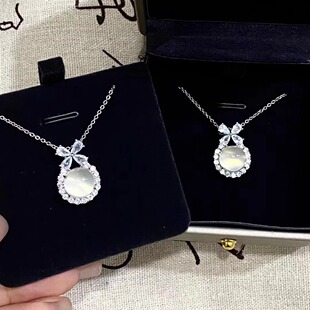 在逃公主高冰马达加斯玉髓吊坠项链镶嵌小玉髓圆心玉石玉髓项链