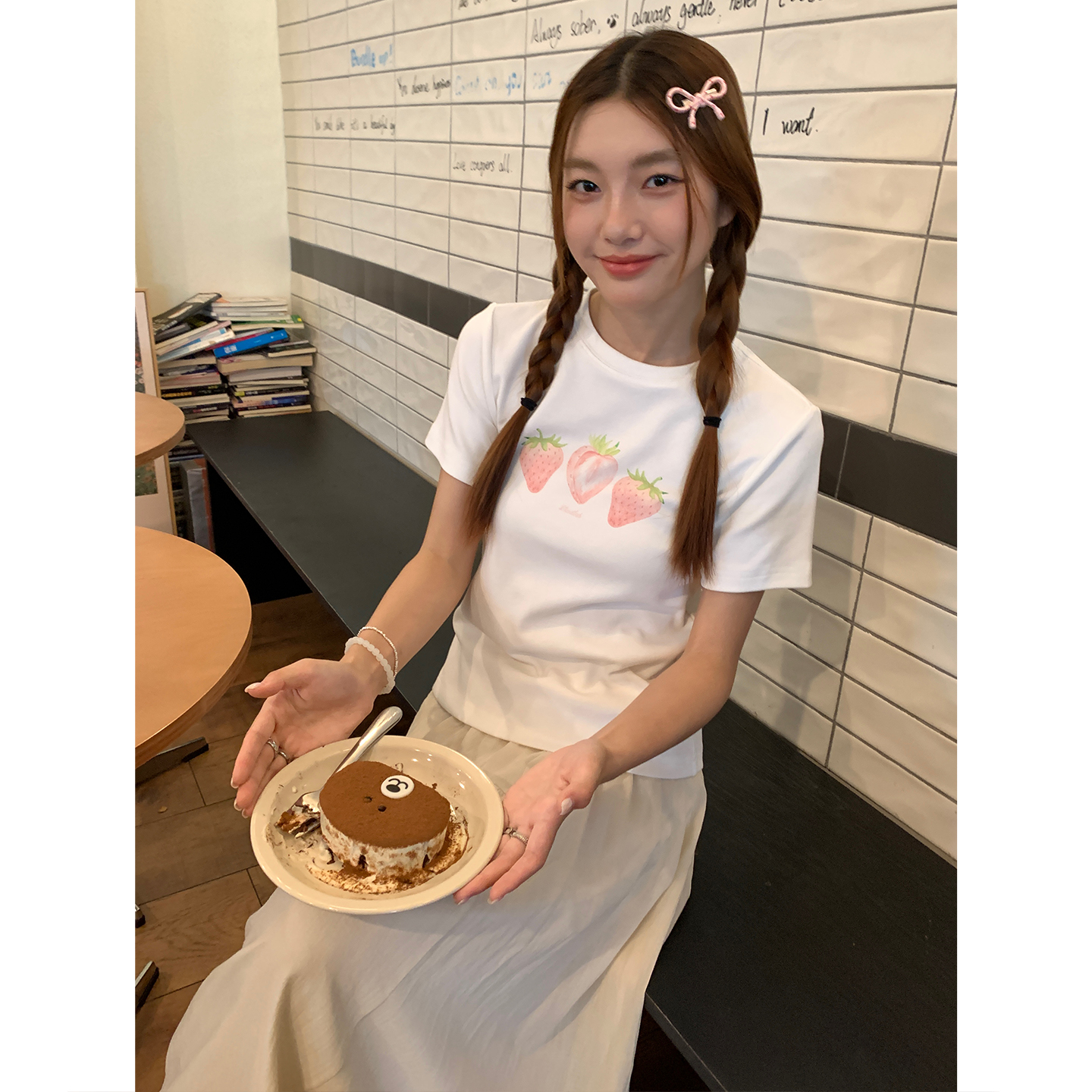 LK STORE LKOD2025夏季新款草莓印花T恤女装辣妹修身紧身短袖tee
