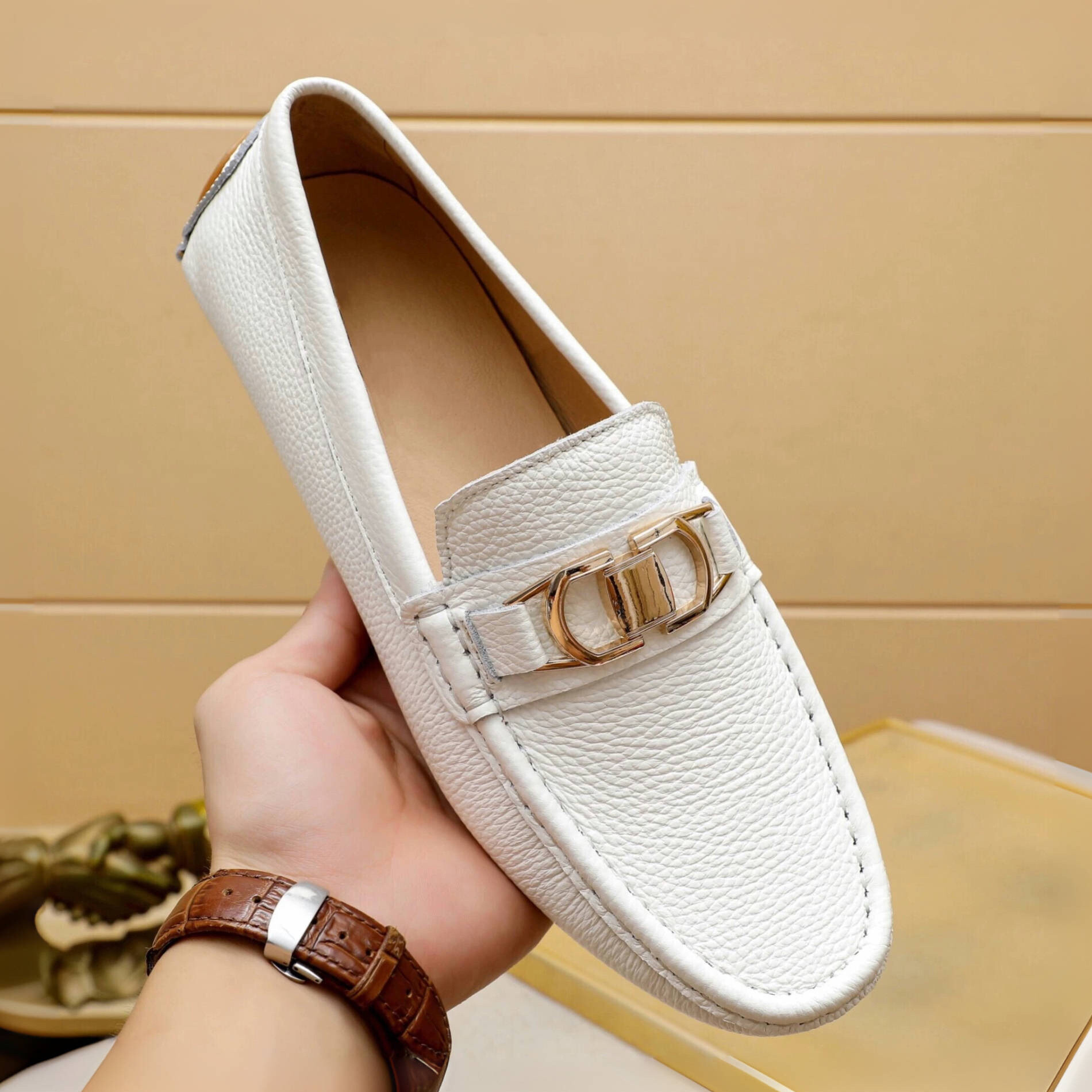 金蝉脱壳白色高端潮流真皮男士豆豆鞋休闲商务一脚蹬懒人软底皮鞋