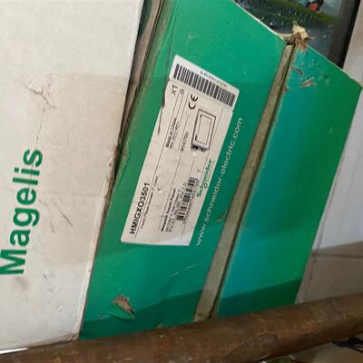 可编程控制器HMIGX03501触摸屏原装HMIGXO3501现货10寸屏实物