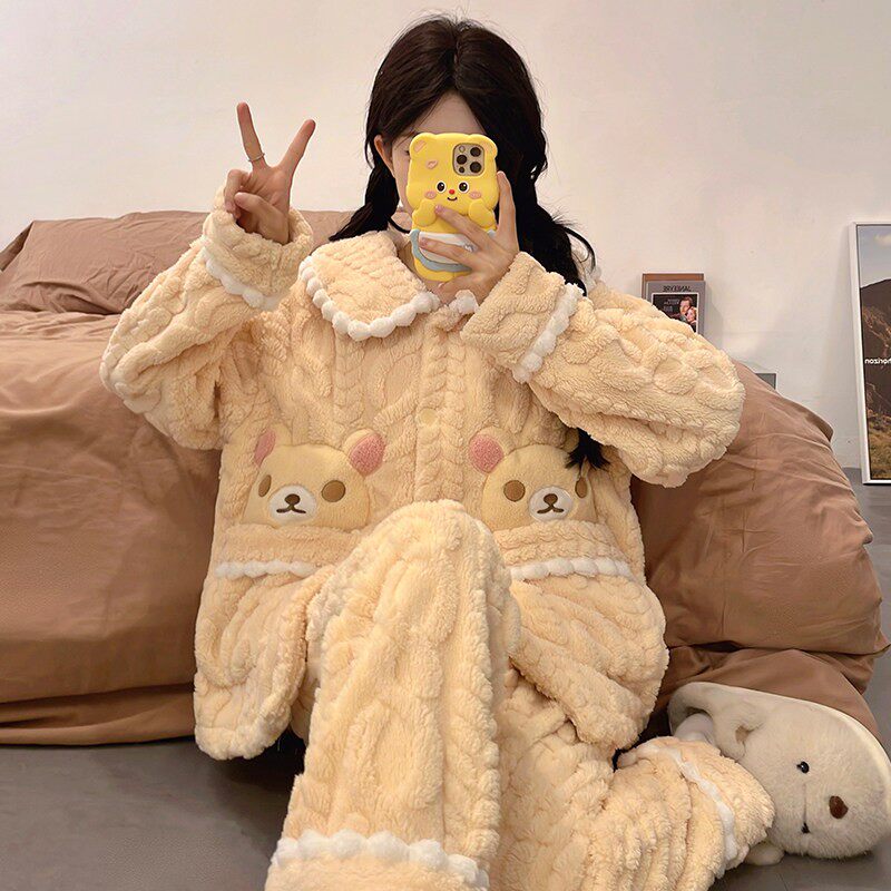 睡衣女冬季珊瑚绒加厚绒法兰绒网红风卡通可爱少女学生家居服套装