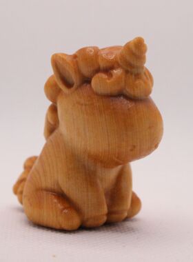 崖柏木雕独角兽生肖马摆件手把件雕刻动物造型工艺品家居装饰品