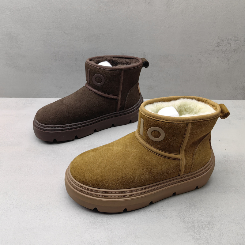 实拍2025秋冬款真皮雪地靴