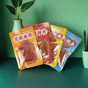 南北特芝麻辣条90g*4包辣棒辣片面筋混搭办公室休闲解馋零食包邮