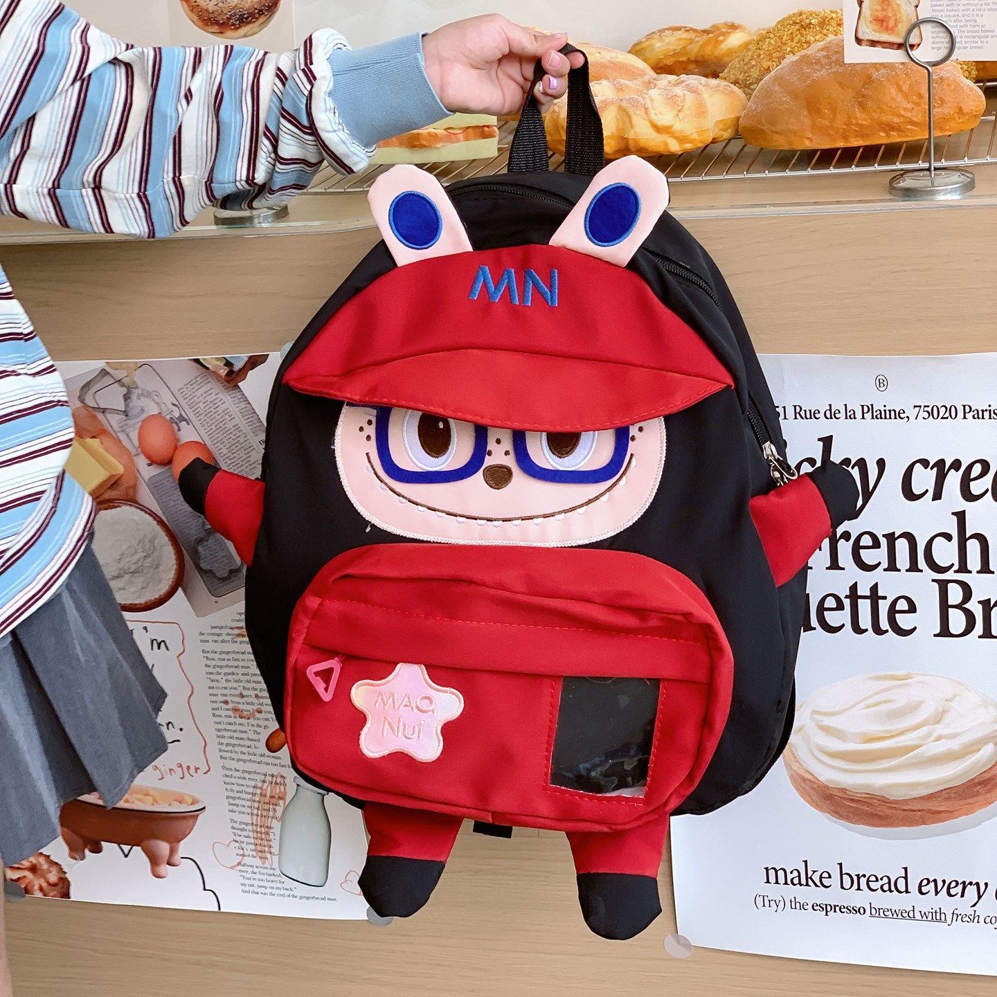 搞怪卡通尼龙布大容量学生双肩包