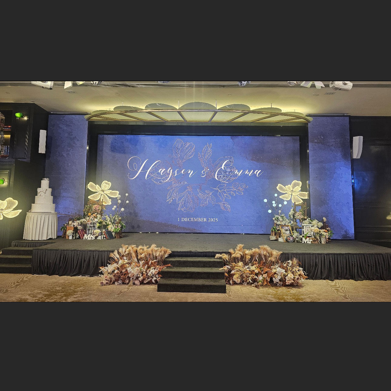 y576西式浪漫蓝色婚礼订婚宴大屏幕背景结婚kt板喷绘模板psd素材