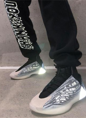 Adidas/阿迪达斯 Yeezy QNTM 男女实战训练高帮篮球鞋 FZ4362