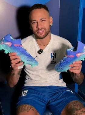 Puma/彪马 FUTURE 7ULTIMATE AG/FG男子运动休闲足球鞋 107916-01