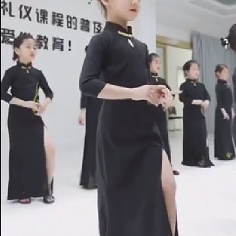 儿童形体礼仪训练服女童模特走秀长袖旗袍裙秋冬长款中国风演出服