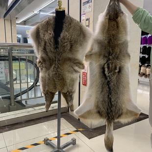 进口郊狼皮毛整张披肩斗篷衣服毛领皮毛一体时尚搭配装饰复古加厚