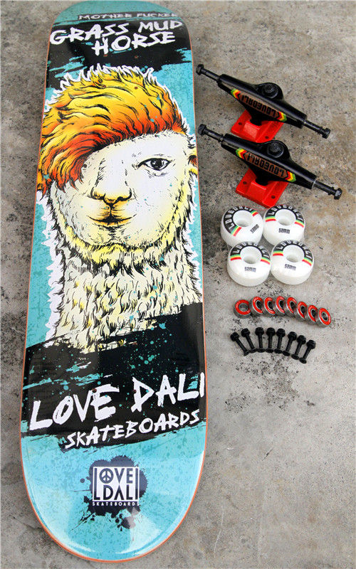 Skateboard LOVEDALI - Ref 2595430 Image 1