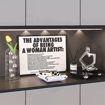 装饰画客厅现代简约风