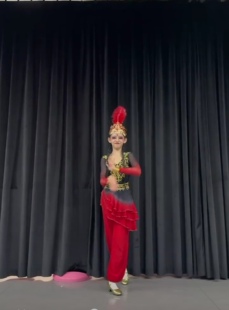 新疆舞蹈演出服儿童维吾族服装古丽手鼓舞维族服饰艺考裙女童民族