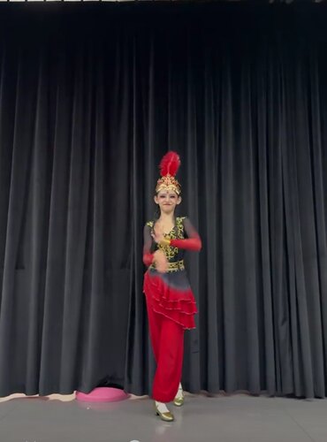 新疆舞蹈演出服儿童维吾族服装古丽手鼓舞维族服饰艺考裙女童民族