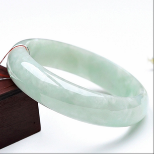 天然玉石手镯旺夫女款 正品 翡翠色镯子玉器淡绿玉手镯 假一罚十