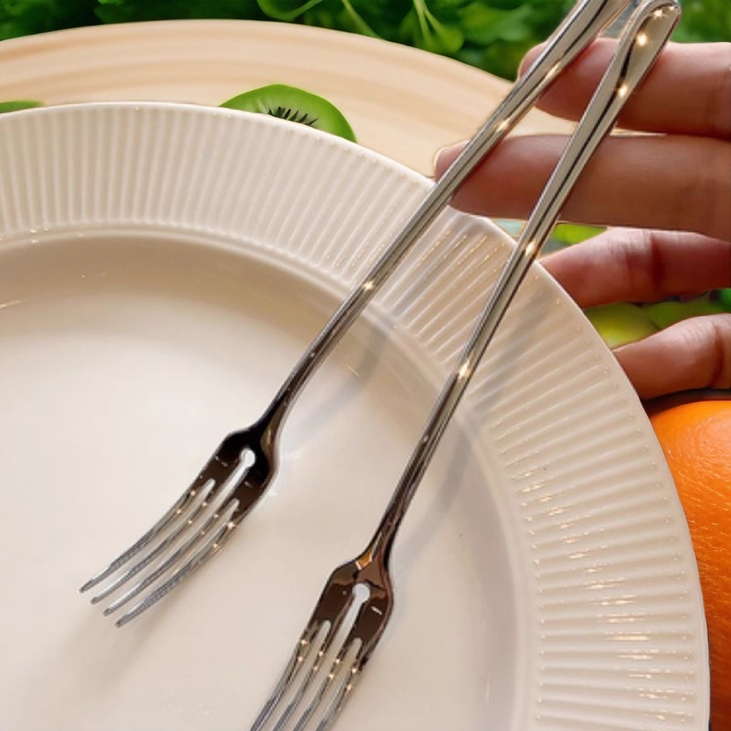 轻奢高颜值精致不锈钢创意水果叉点心叉网红摆拍聚餐吃蛋糕的叉子