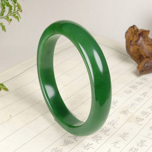 正品和田玉细腻出油老料菠菜绿碧玉手镯玉镯 内径61mm 重56.89克