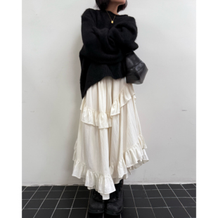 拖延症 / 甜美花边不规则荷叶边蓬蓬裙米白半身裙