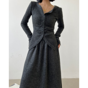 拖延症 女2024早秋慵懒风简约毛衣半身裙两件套 灰色针织套装