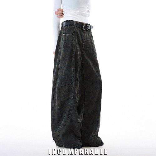 潮牌设计感拼接迷彩弯刀工装裤男