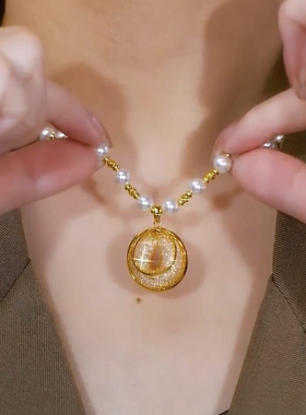 设计感环环相扣水晶锁骨链