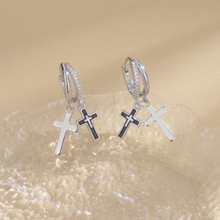 黑色光面双十字架耳圈耳环轻奢高级感气质耳钉耳扣冷淡风设计耳饰