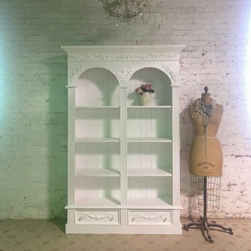 复古风做旧实木雕花拱形展示柜