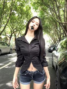 辣妹黑色polo领紧身收腰设计感衬衣气质修身 上衣长袖 衬衫 女夏季