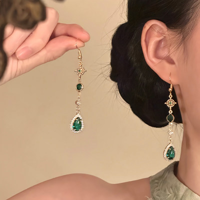 山沐手作「绿野平芜」闪钻绿色水滴流苏耳环高级感轻奢耳钉耳饰女
