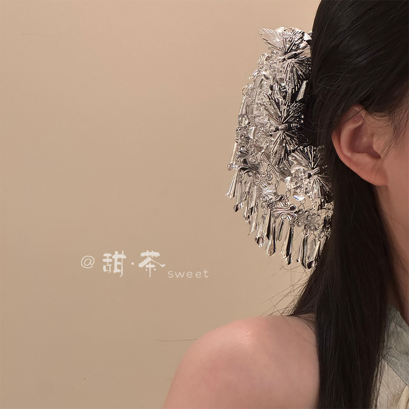 新中式银色立体蝴蝶流苏发夹